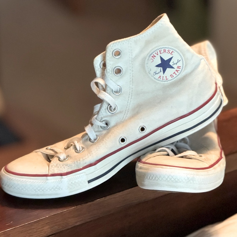 Converse High top Chuck Taylor sneakers
